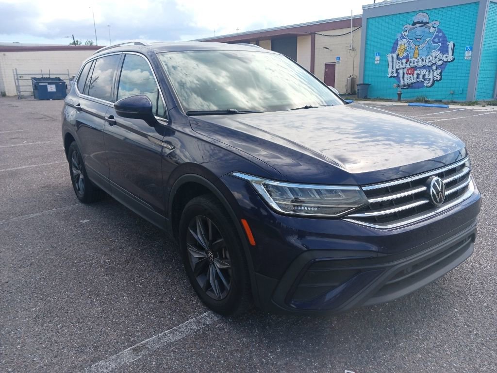 Used 2022 Volkswagen Tiguan SE AWD/4WD image 3