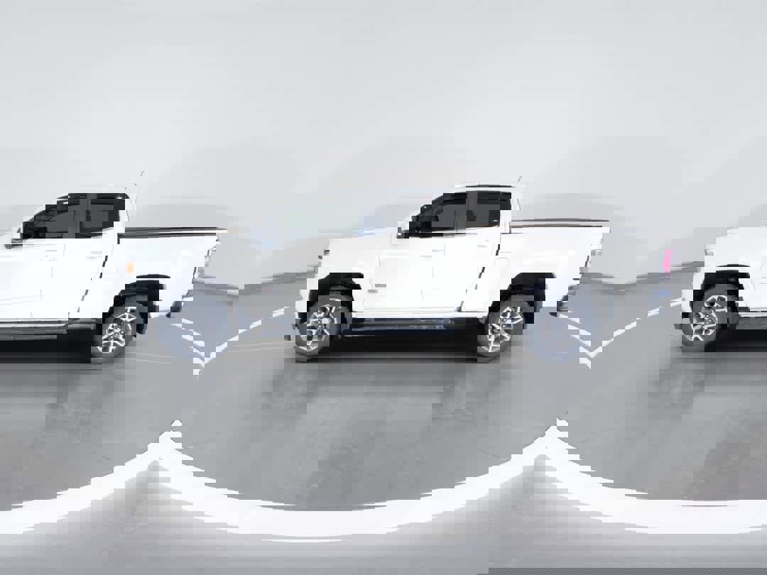 Used 2019 GMC Canyon All Terrain w/ Trailering Package image 5