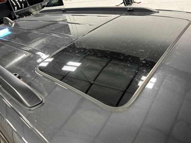 Used 2023 Jeep Grand Cherokee Altitude AWD/4WD image 19