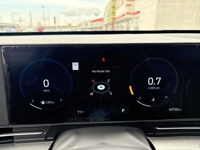 Used 2024 Hyundai Kona Limited image 12