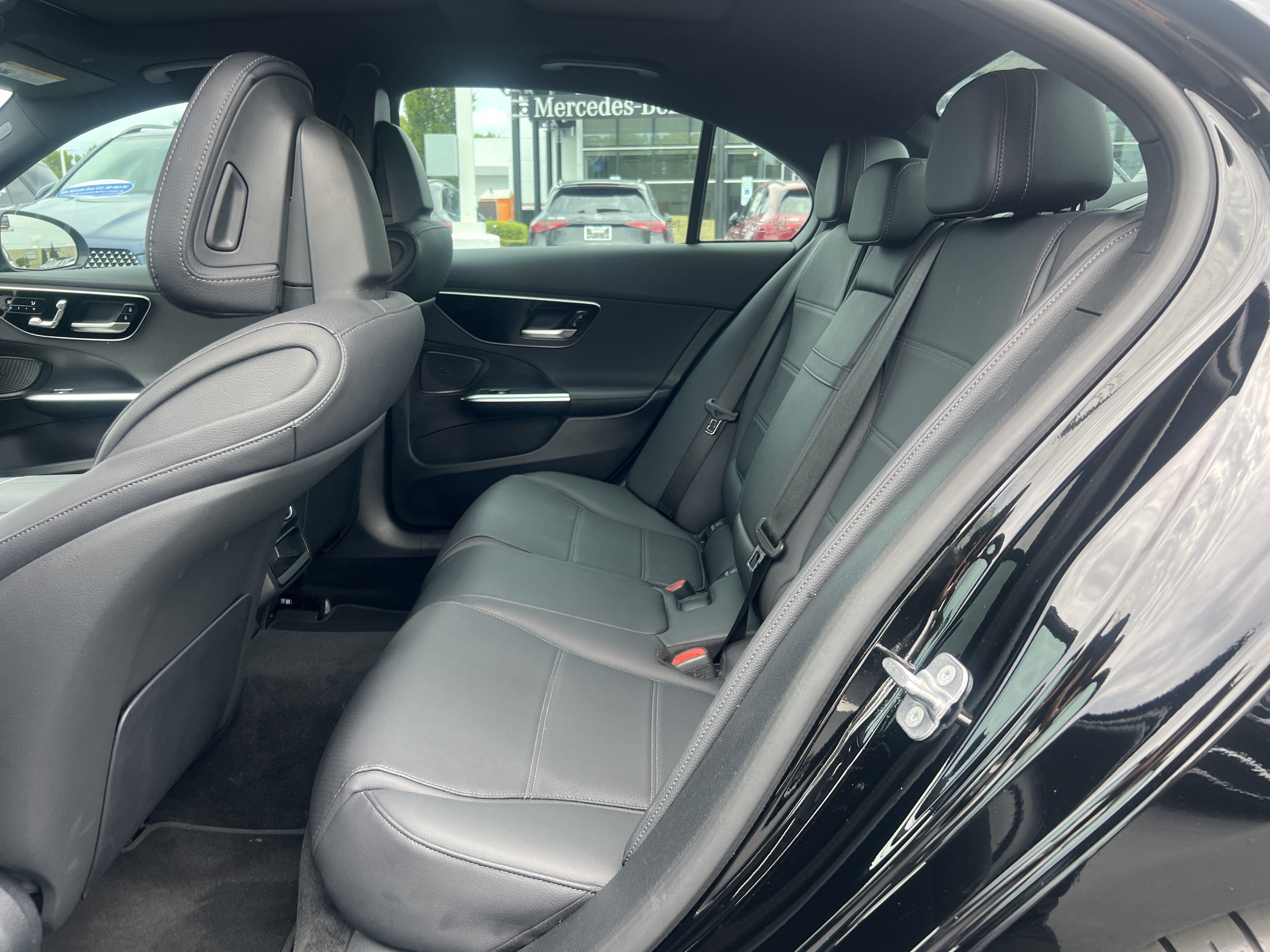 Certified 2025 Mercedes-Benz C 300 4MATIC Sedan image 33