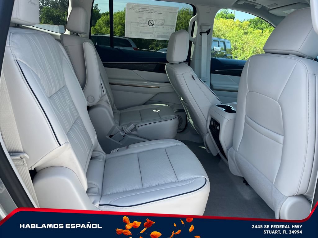 New 2026 Buick Enclave Avenir w/ Super Cruise Package AWD/4WD image 18