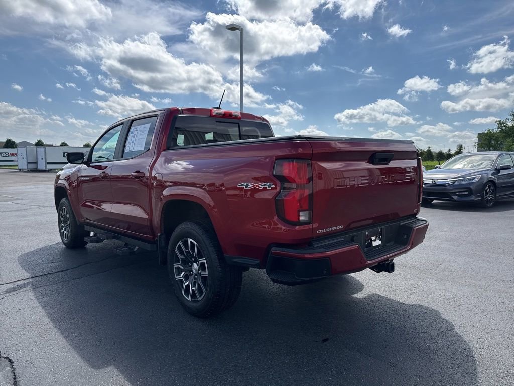 Used 2024 Chevrolet Colorado LT w/ LT Convenience Package III AWD/4WD image 5