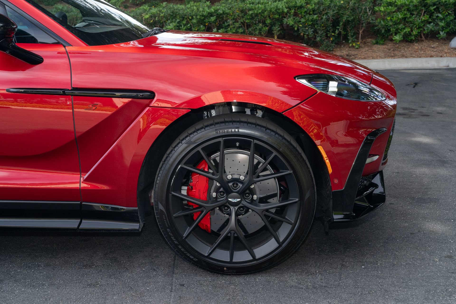 Used 2026 Aston Martin DBX S image 23