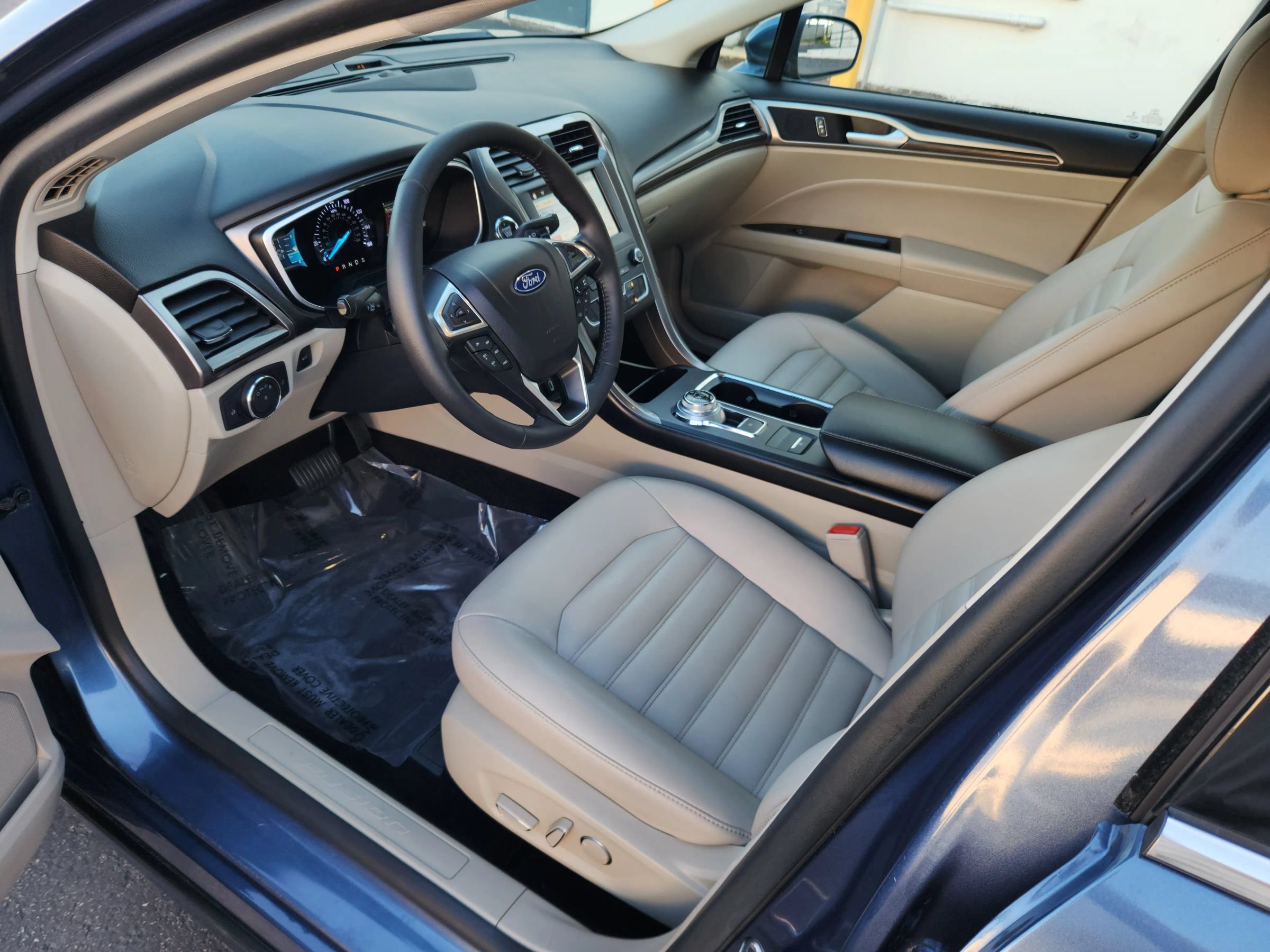 Used 2019 Ford Fusion SEL FWD image 7