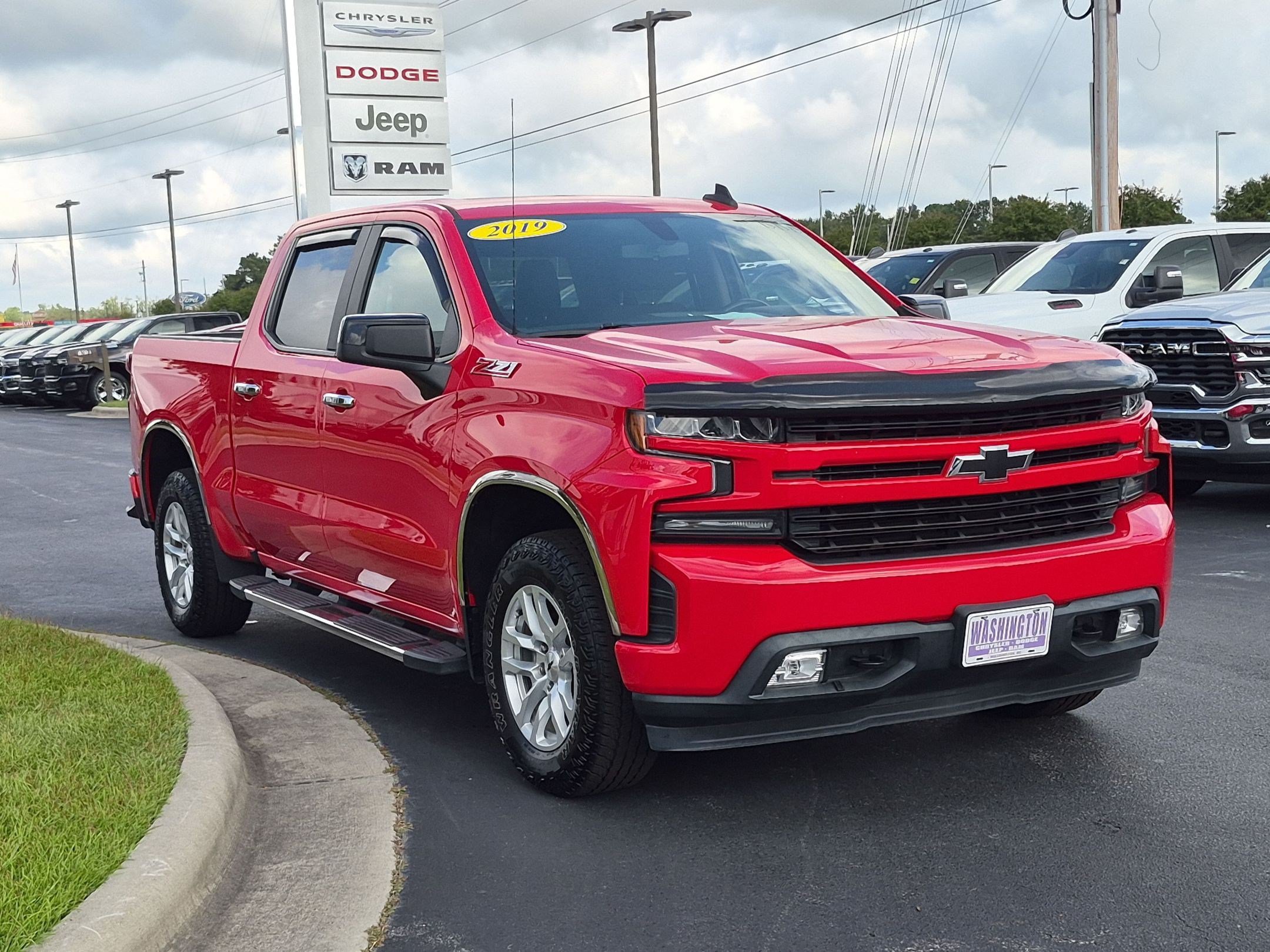 Used 2019 Chevrolet Silverado 1500 RST w/ All-Star Edition AWD/4WD image 3