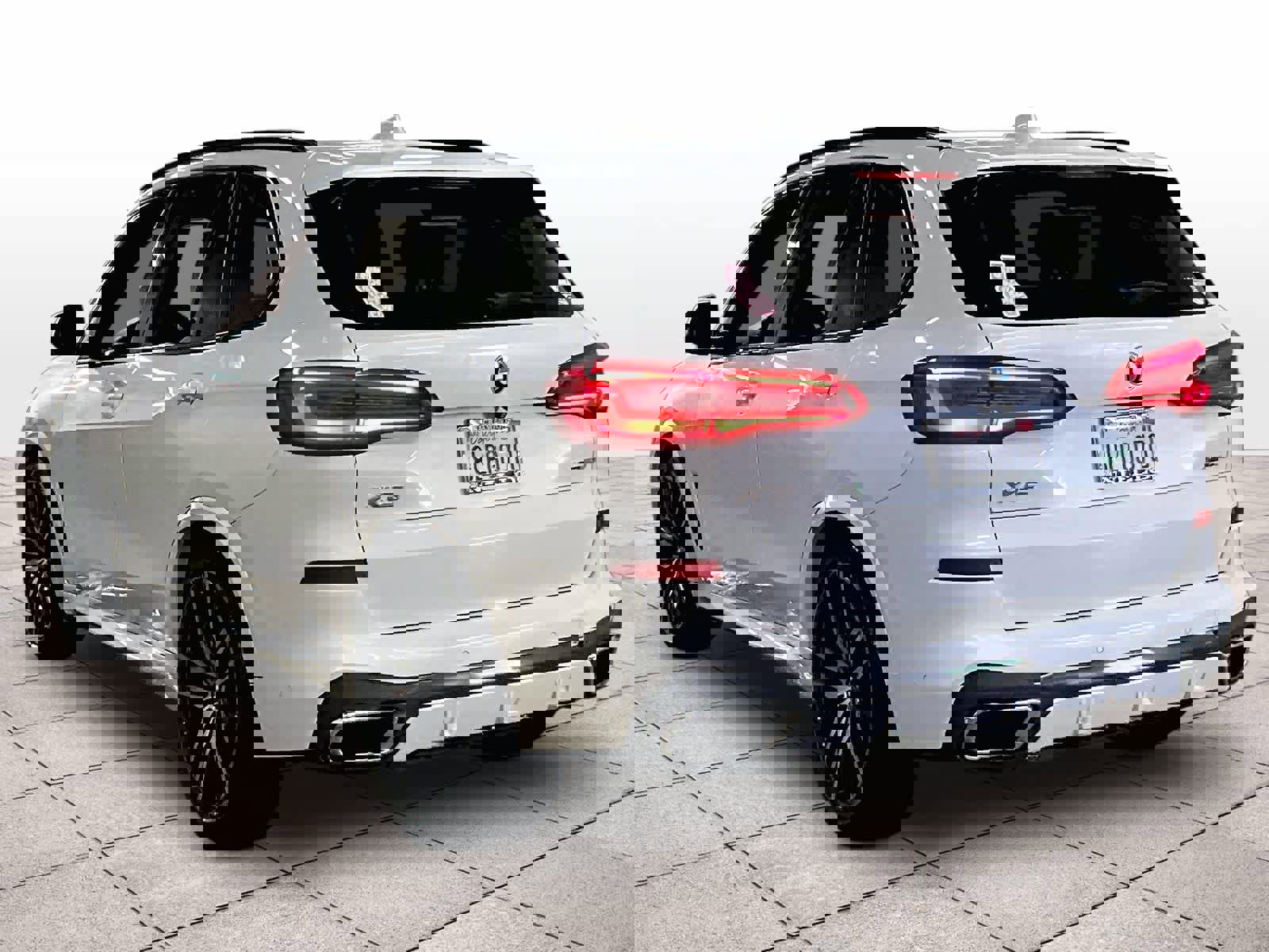 Used 2019 BMW X5 xDrive50i w/ M Sport Package image 13