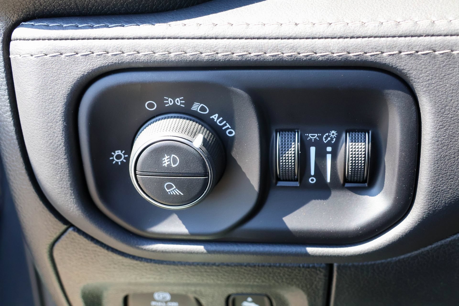 New 2026 RAM 1500 RHO w/ RHO Level 1 Equipment Group AWD/4WD image 30