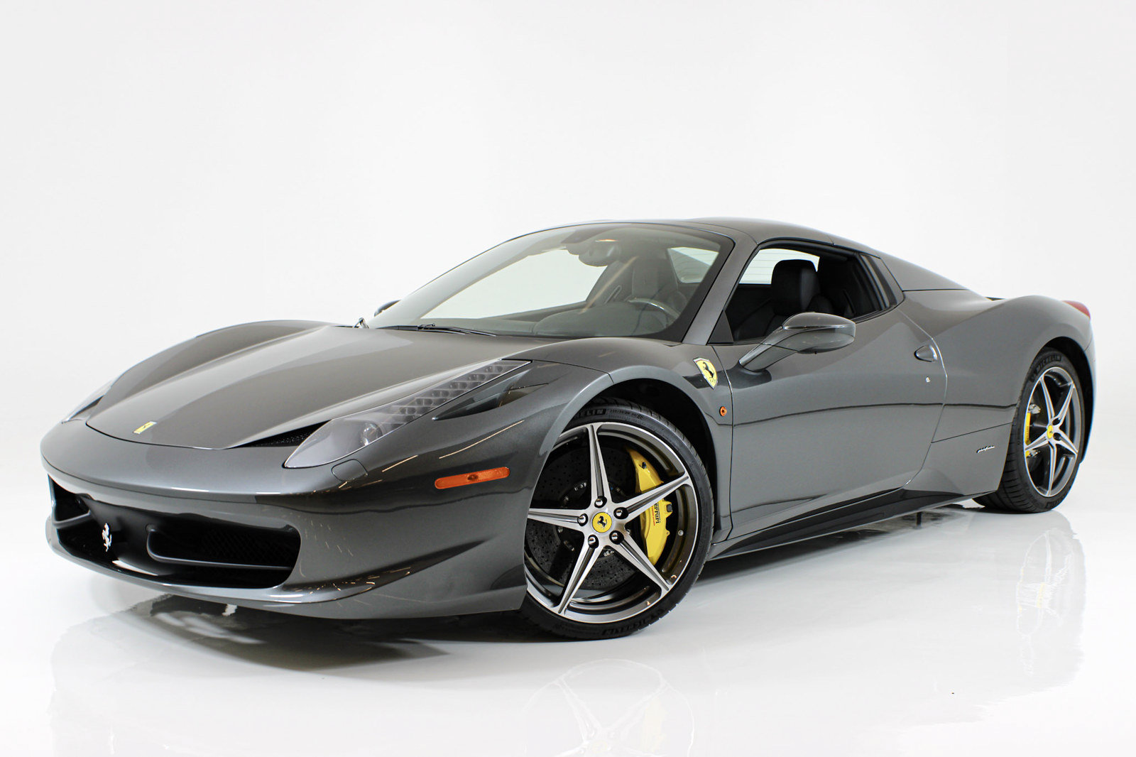 Certified 2013 Ferrari 458 Spider RWD image 64