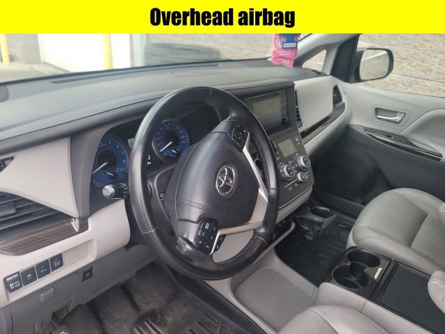 Used 2015 Toyota Sienna XLE w/ XLE Navigation Package image 13