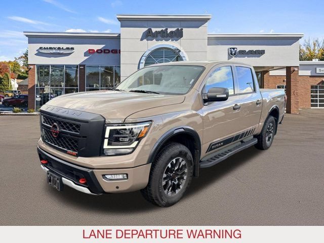 Used 2023 Nissan Titan PRO-4X w/ Pro-4x Convenience Package AWD/4WD image 4