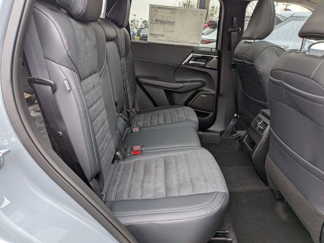 New 2026 Mitsubishi Outlander SE image 31