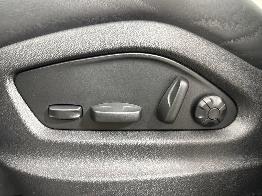 Used 2026 Porsche Cayenne S image 36