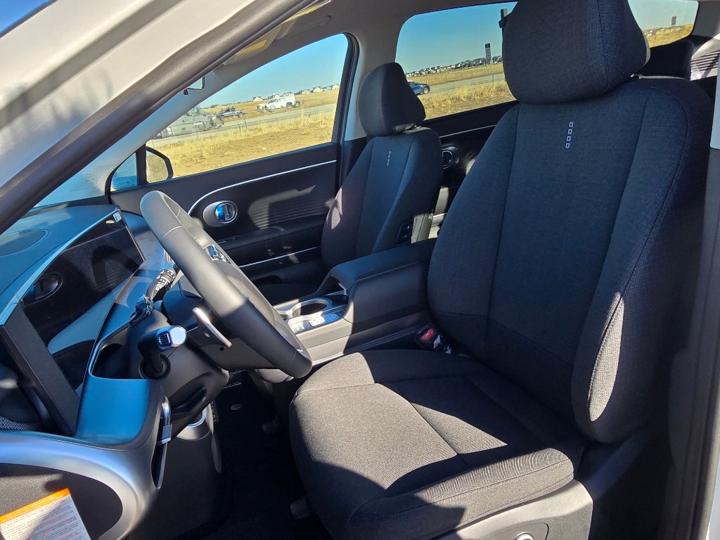 New 2026 Hyundai Ioniq 9 SE image 13