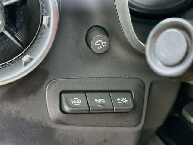 Used 2016 Chevrolet Camaro LT RWD image 13