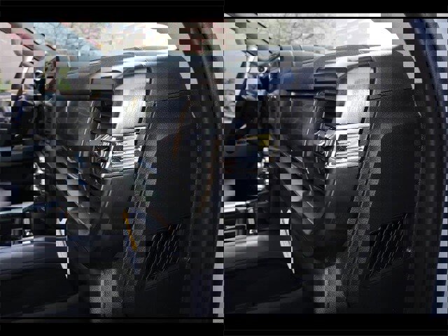 New 2025 Ford F250 Lariat w/ Lariat Ultimate Package image 36