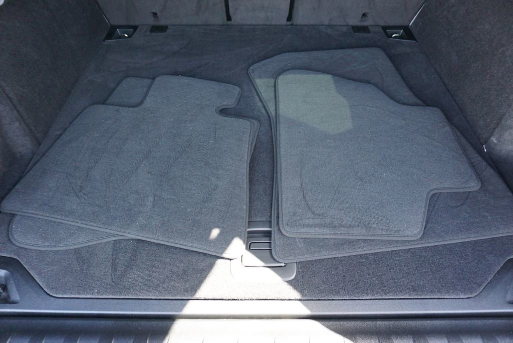 Used 2024 BMW X5 M60i w/ Climate Comfort Package image 32