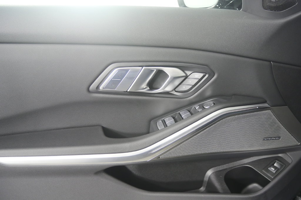 New 2026 BMW 330i Sedan w/ M Sport Package RWD image 8