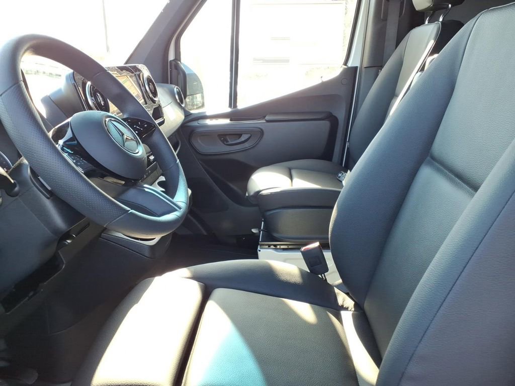 New 2026 Mercedes-Benz Sprinter 2500 image 14