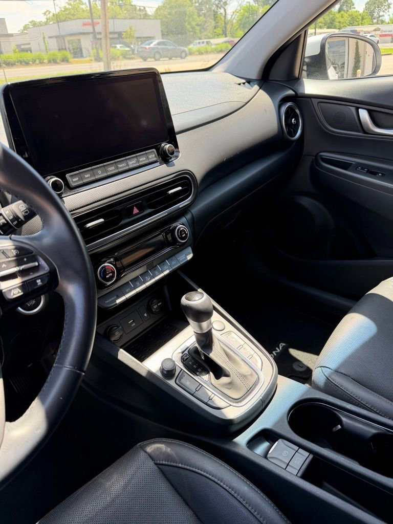 Used 2022 Hyundai Kona Limited image 16