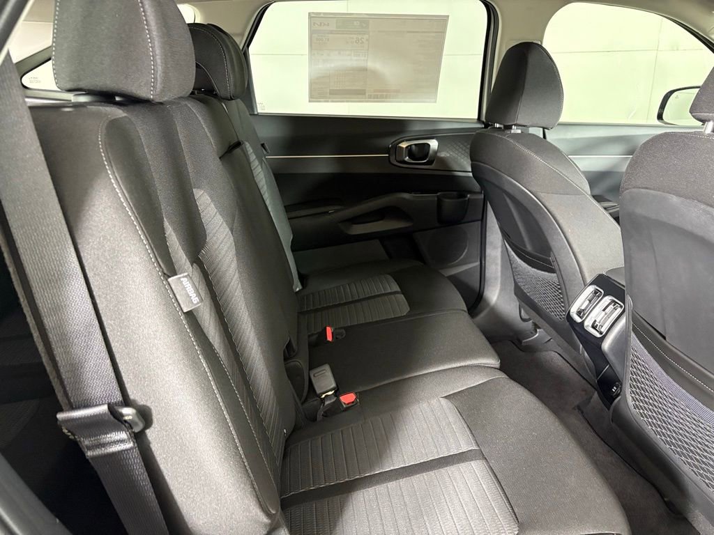 New 2026 Kia Sorento LX FWD image 16