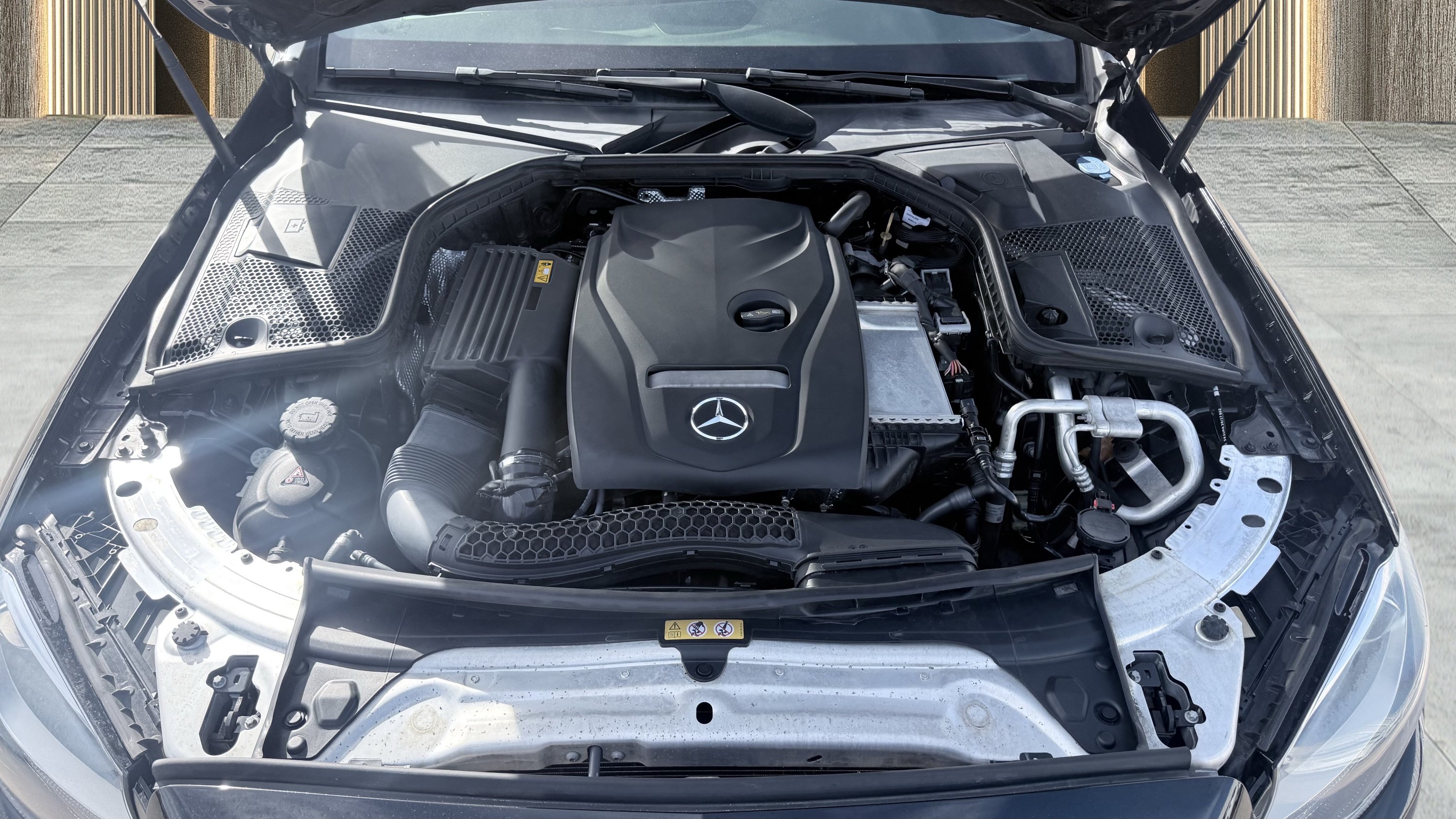 Used 2018 Mercedes-Benz C 300 Sedan w/ Premium Package image 15