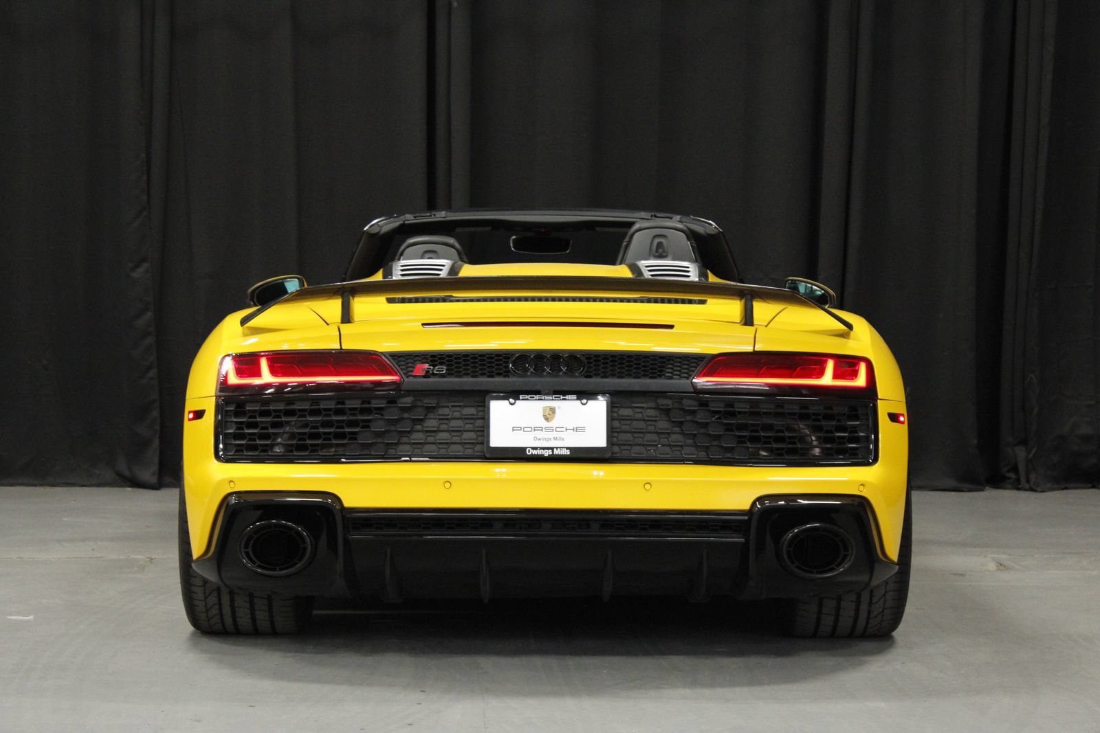 Used 2022 Audi R8 V10 RWD image 4