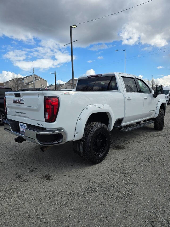 Used 2023 GMC Sierra 3500 SLE w/ X31 Off-Road Package AWD/4WD image 9