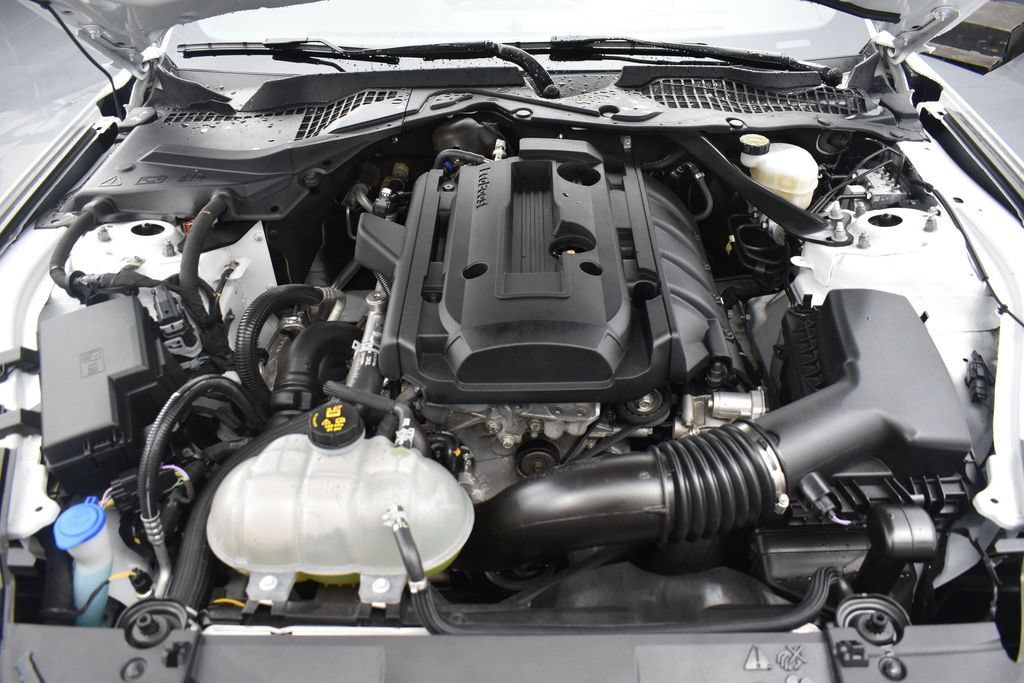 Used 2021 Ford Mustang Convertible w/ Equipment Group 101A RWD image 8