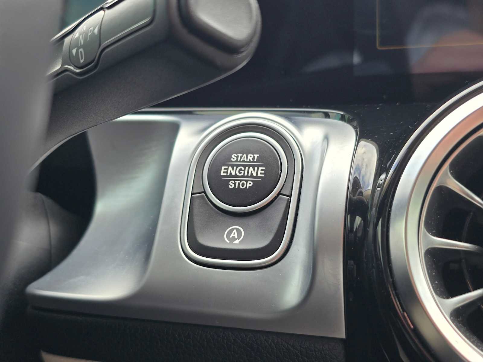 Used 2022 Mercedes-Benz GLB 250 GLB 250 image 26