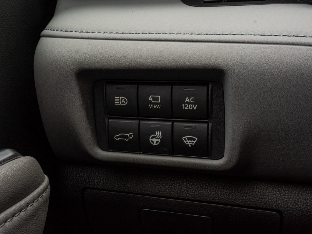 Used 2022 Toyota Highlander Platinum AWD/4WD image 29