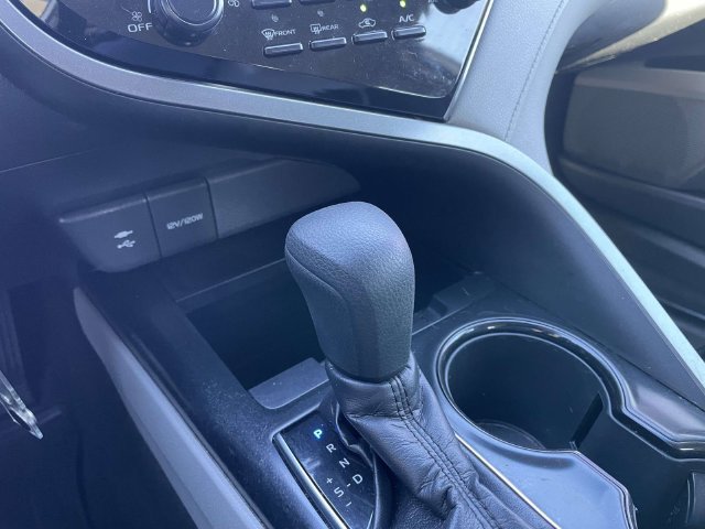 Used 2019 Toyota Camry LE FWD image 31