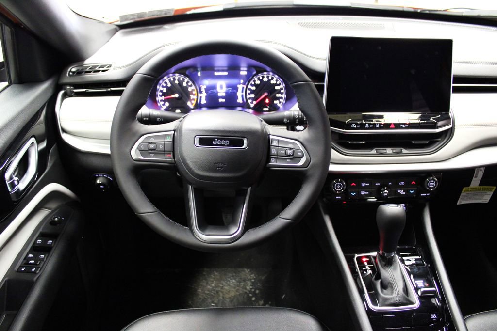 New 2026 Jeep Compass Limited image 12