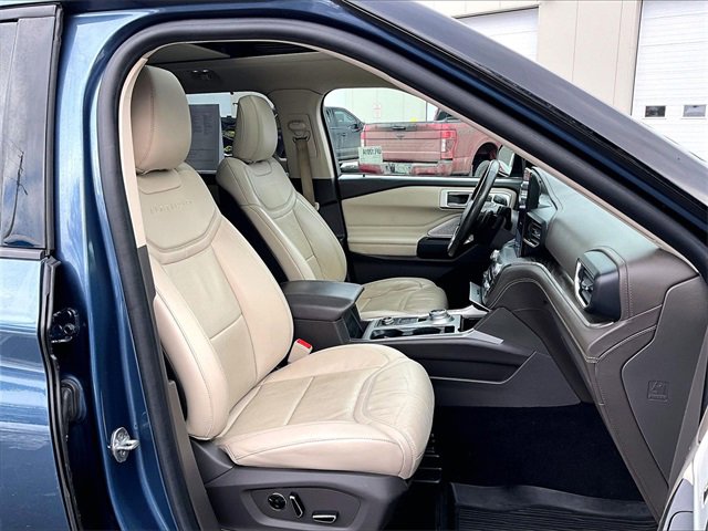 Used 2020 Ford Explorer Platinum w/ Premium Technology Package image 7