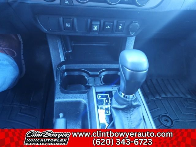 Used 2023 Toyota Tacoma TRD Off-Road image 19