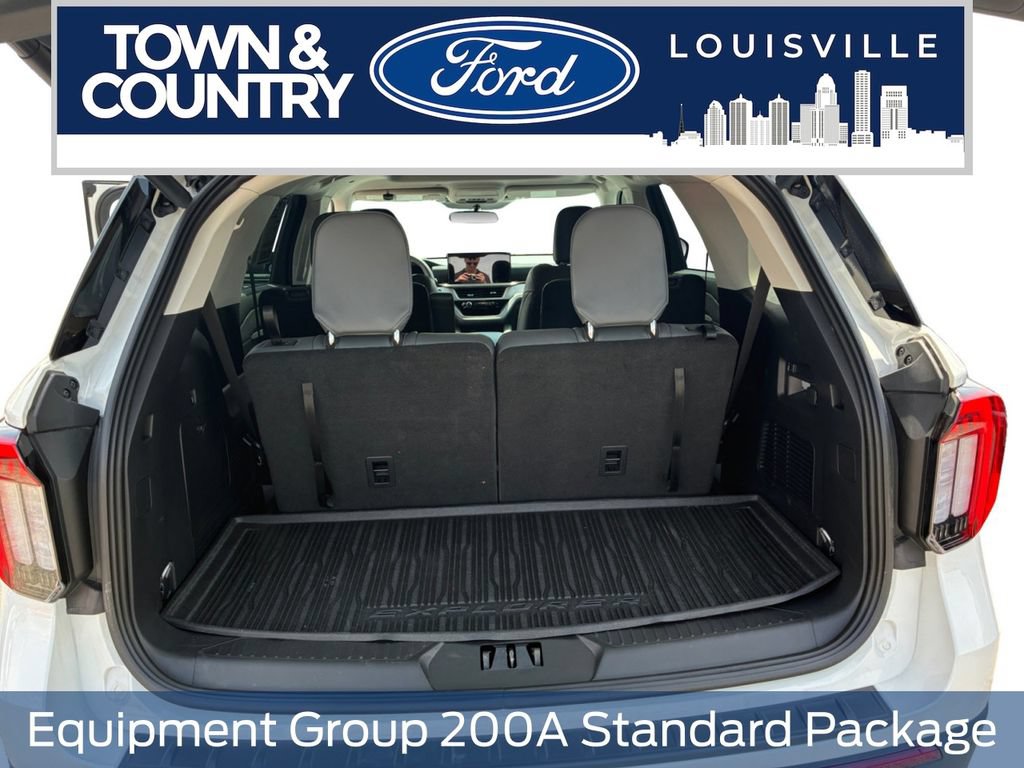 Used 2025 Ford Explorer Active w/ Active Comfort Package AWD/4WD image 9