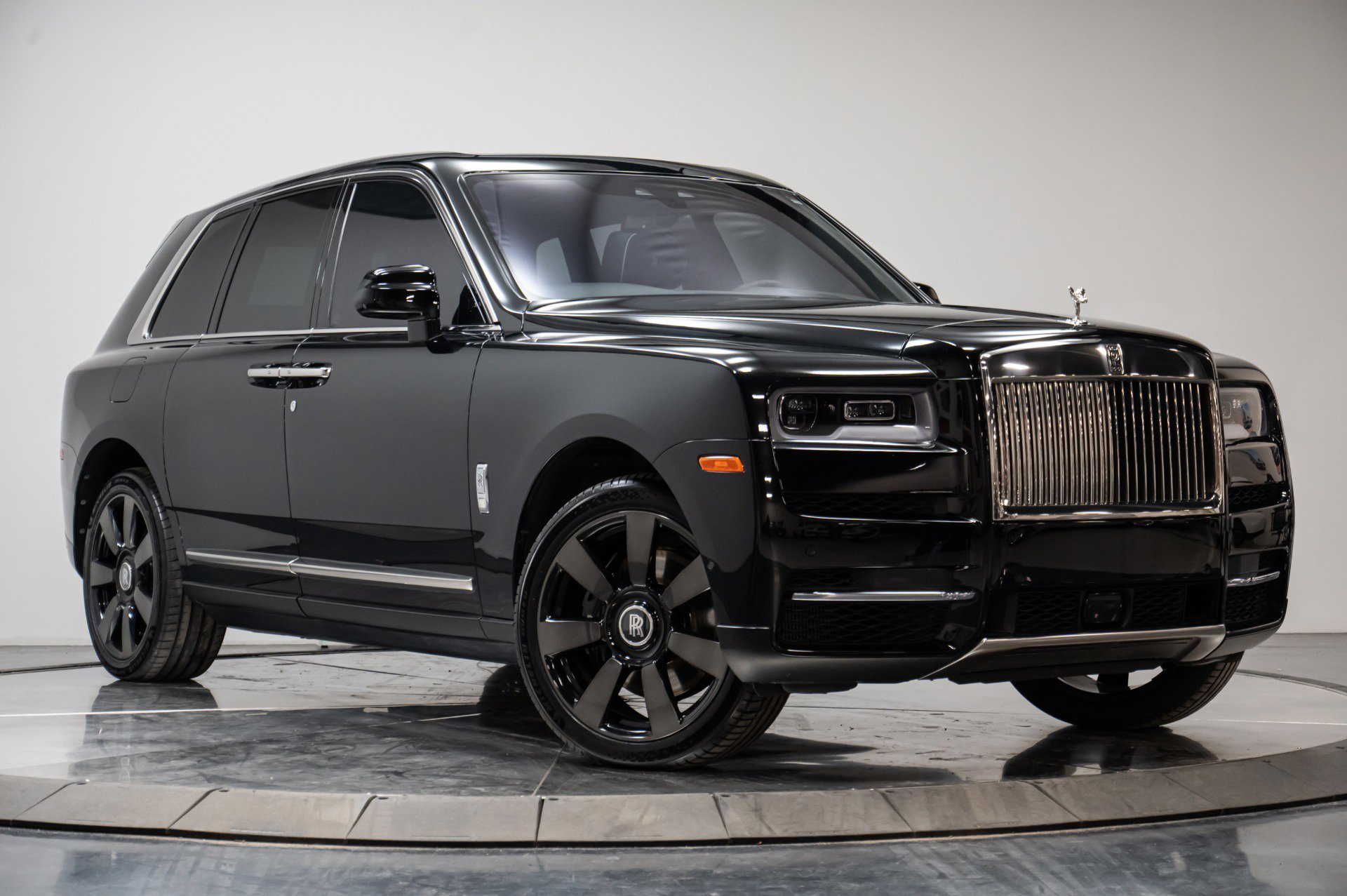Used 2019 Rolls-Royce Cullinan image 17