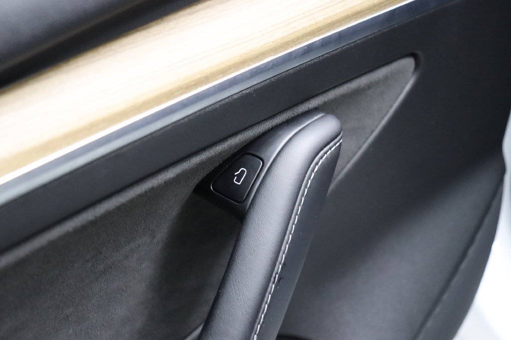 Used 2023 Tesla Model 3 Standard Range RWD image 24