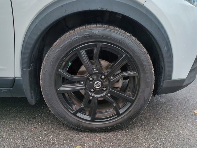 Used 2020 Nissan Kicks SR image 10
