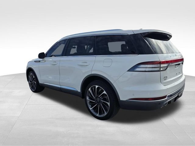 Used 2020 Lincoln Aviator Reserve w/ Equipment Group 202A image 4