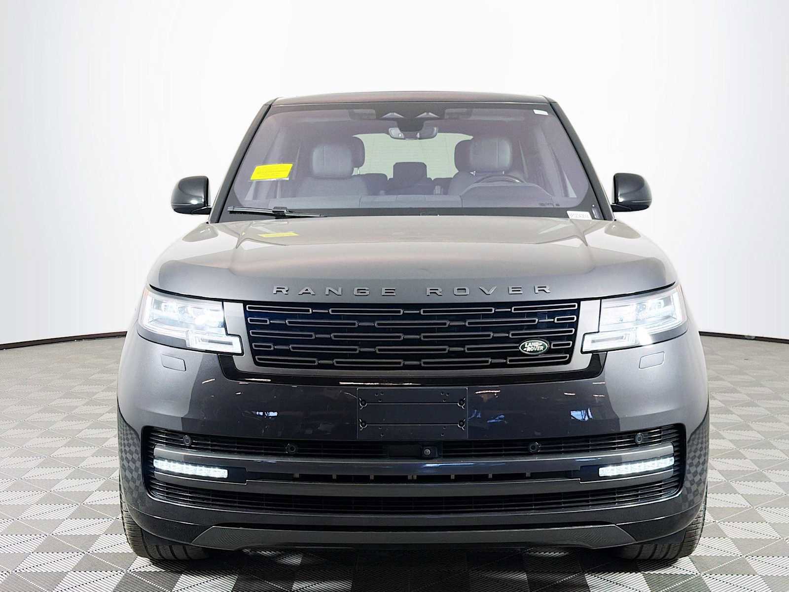 Certified 2023 Land Rover Range Rover SE image 5