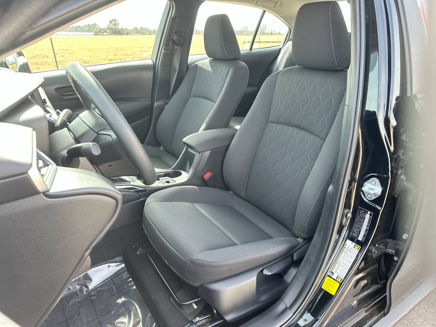 Used 2024 Toyota Corolla LE FWD image 11
