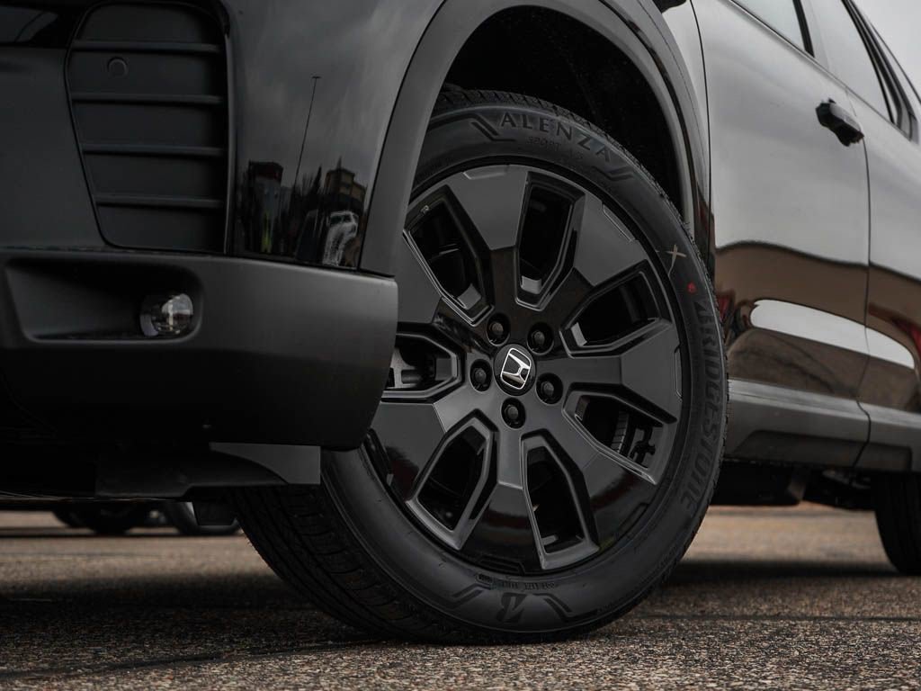 New 2026 Honda Pilot Black Edition image 6