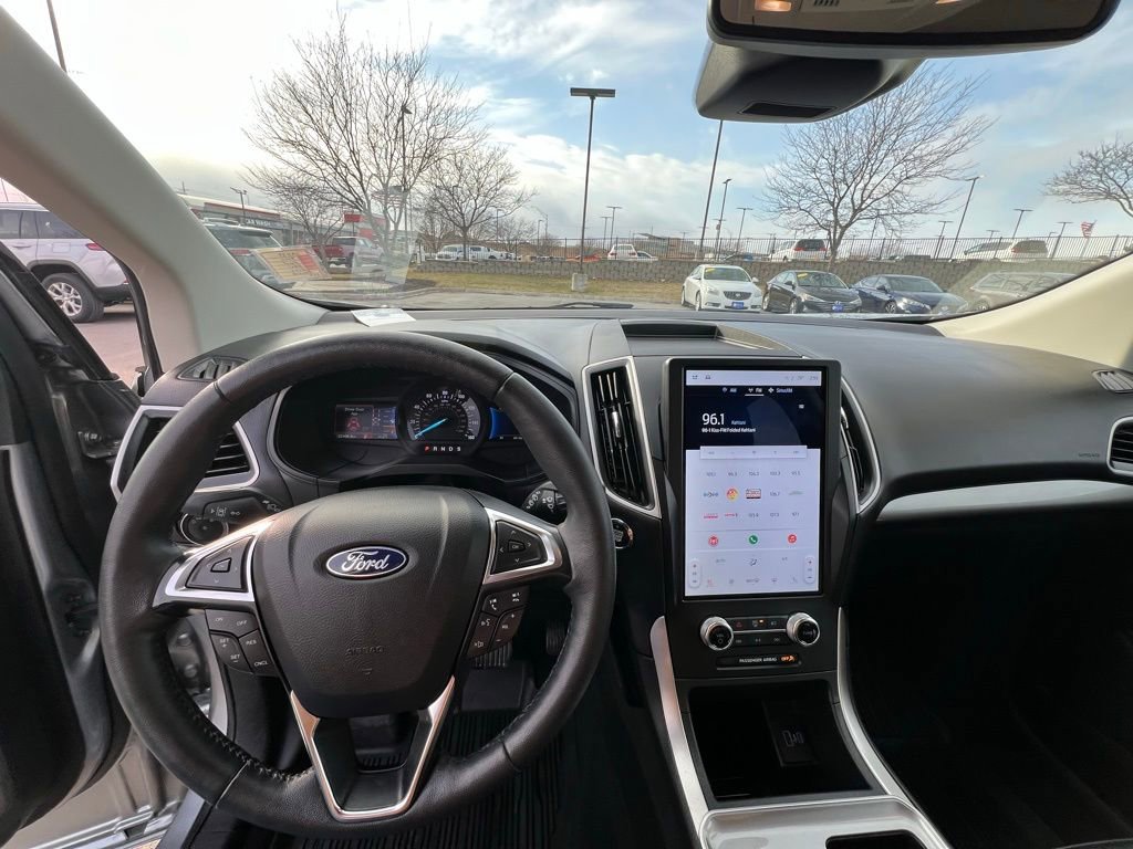 Used 2024 Ford Edge SEL w/ Convenience Package image 35