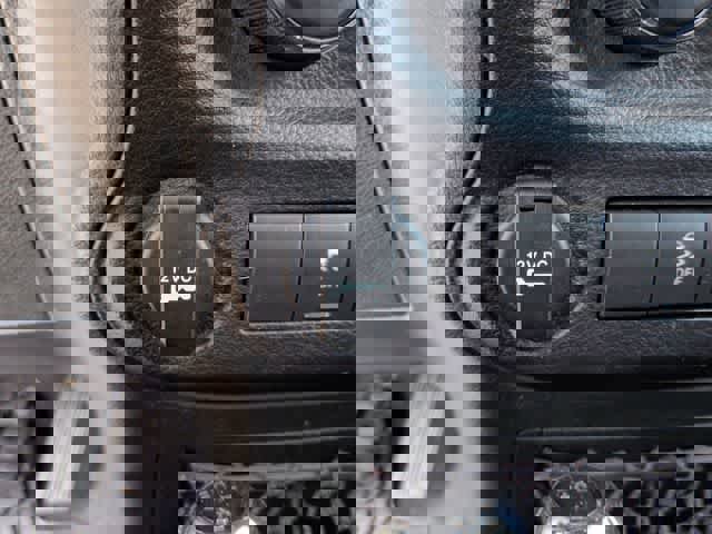 Used 2015 Jeep Wrangler Unlimited Sport image 29