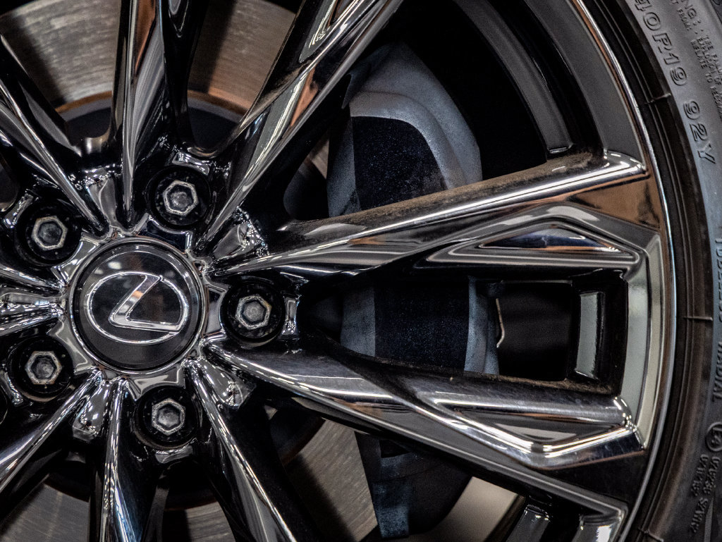 Used 2025 Lexus IS 350 F Sport RWD image 11