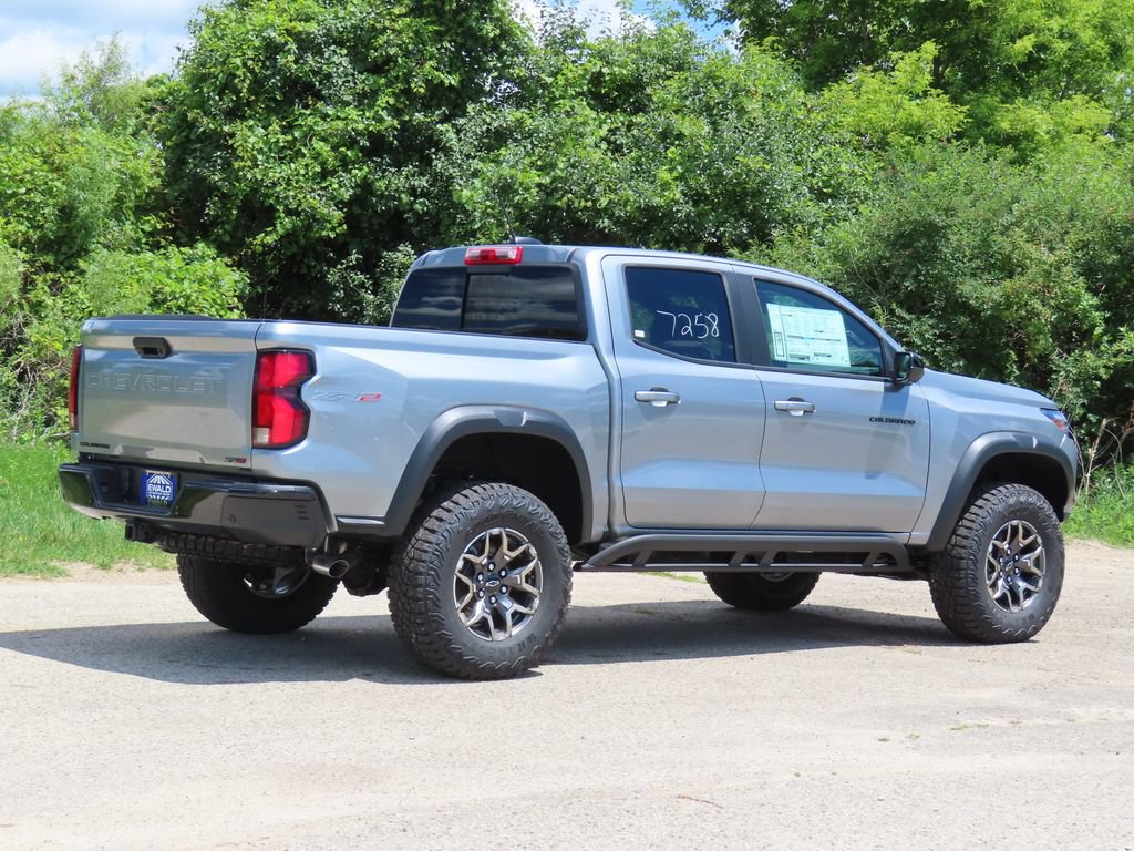 New 2026 Chevrolet Colorado ZR2 w/ Technology Package AWD/4WD image 3