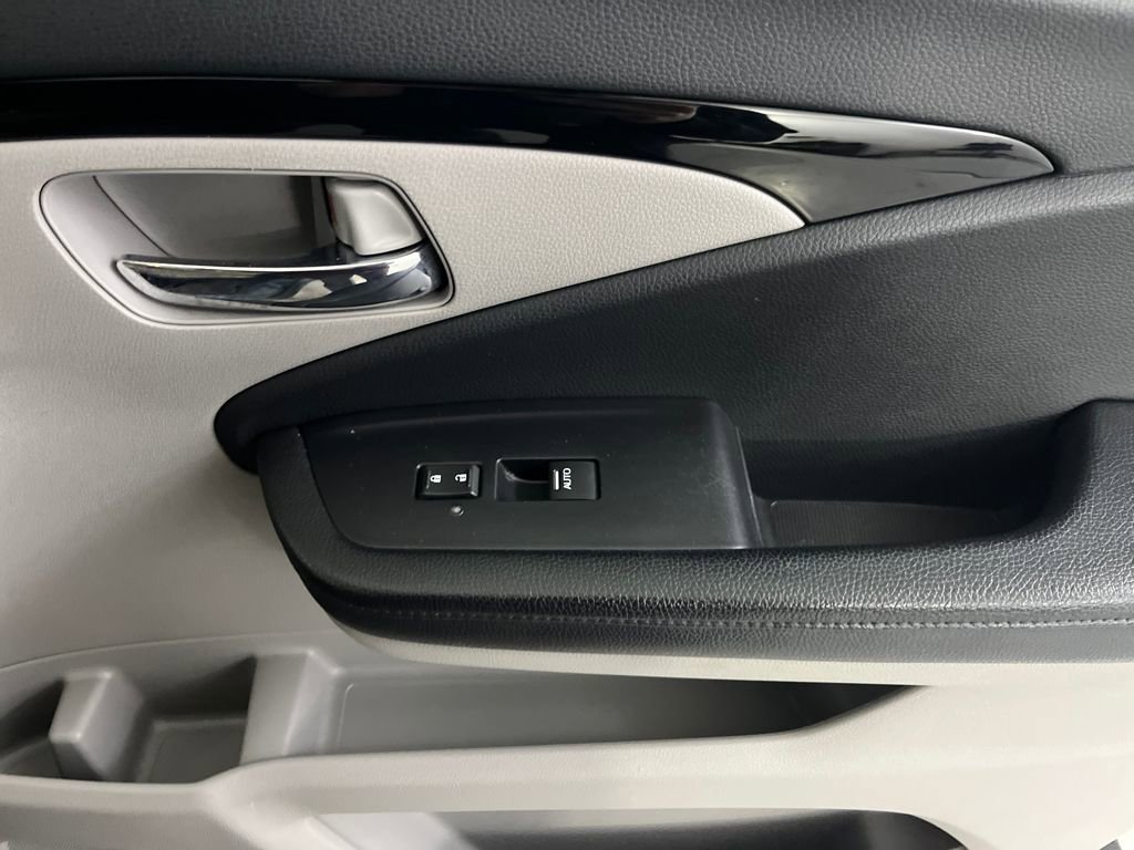 Used 2018 Honda Pilot Elite image 58