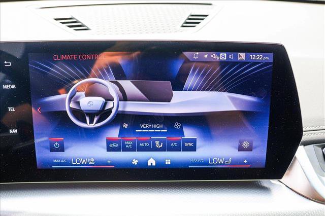 Used 2025 BMW X1 M35i w/ Shadowloine Package image 17