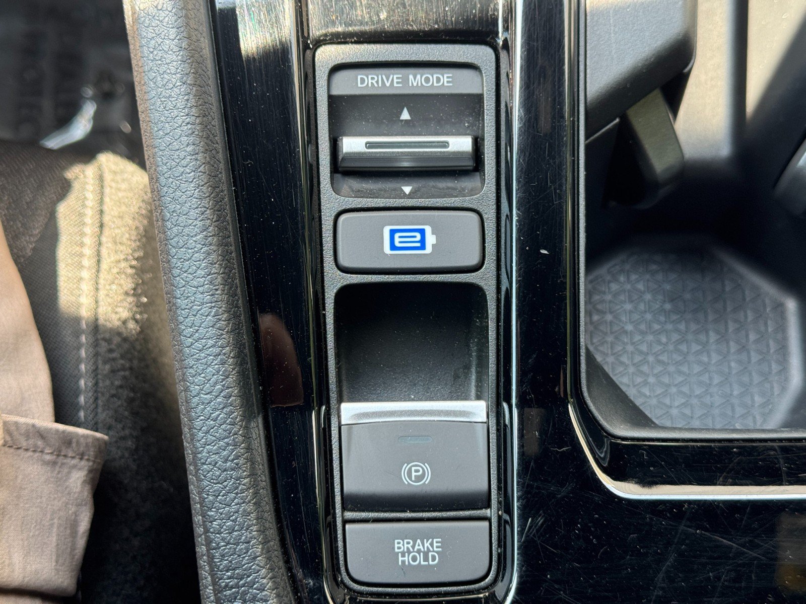 Used 2023 Honda Accord Sport image 30